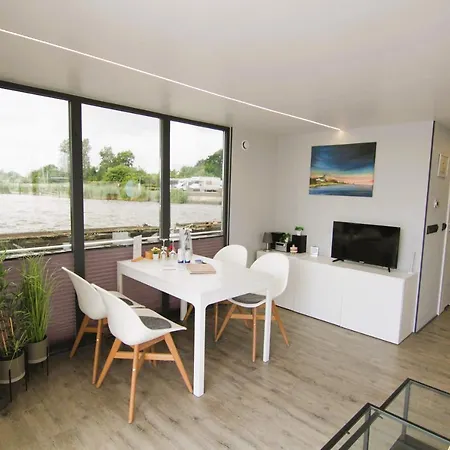 Hausboot Fjord Nordstern Mit Dachterrasse In 船屋 *